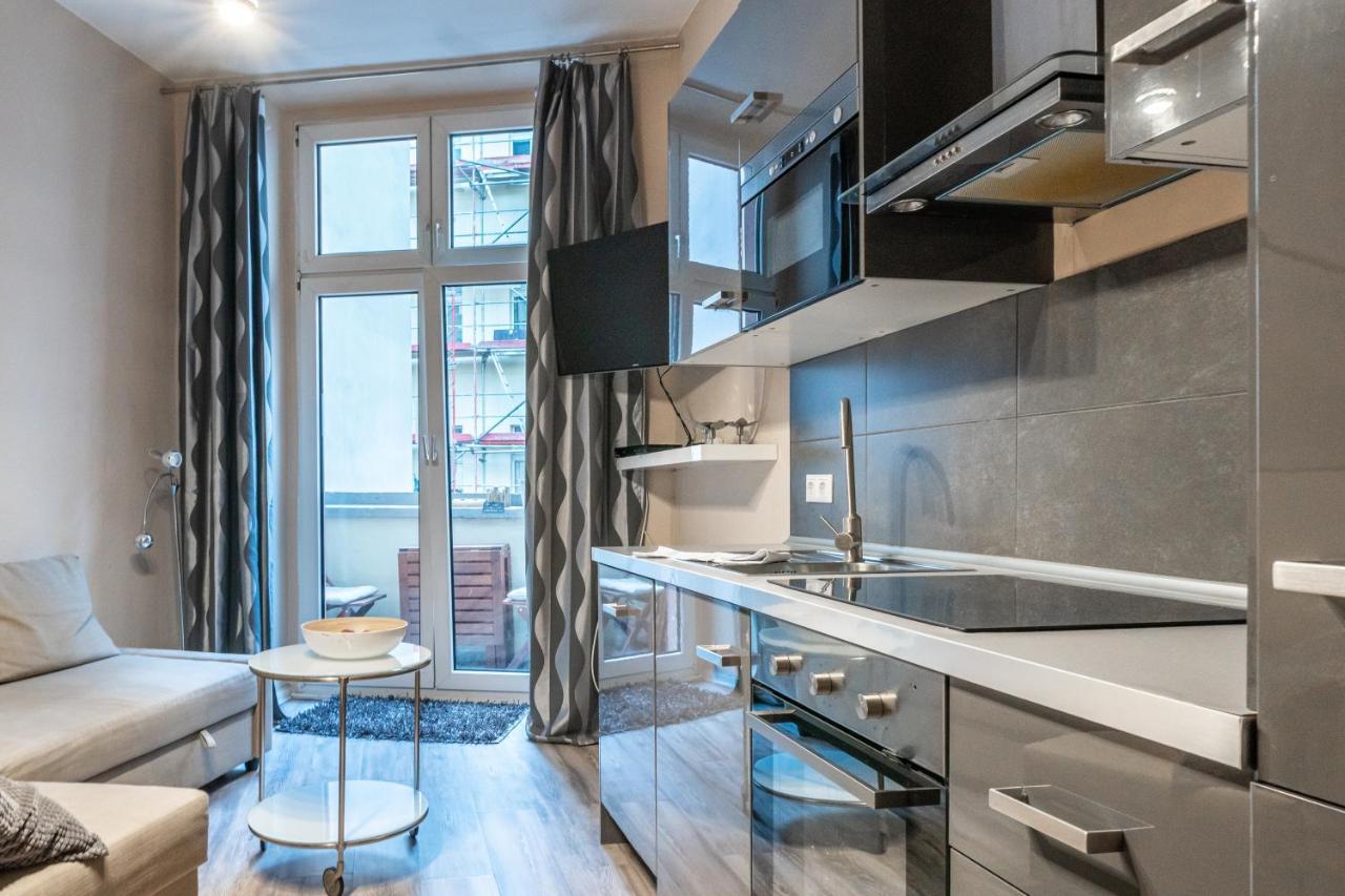 Upmarket Studio With Balcony In Friedrichshain Apartment