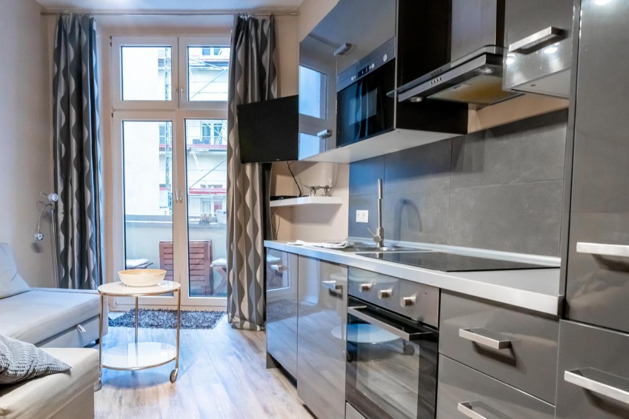Upmarket Studio With Balcony In Friedrichshain Apartment *