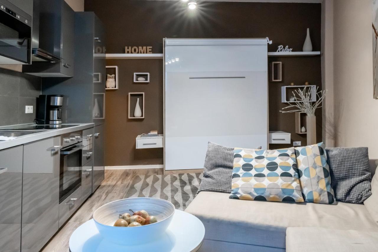 Upmarket Studio With Balcony In Friedrichshain Berlin