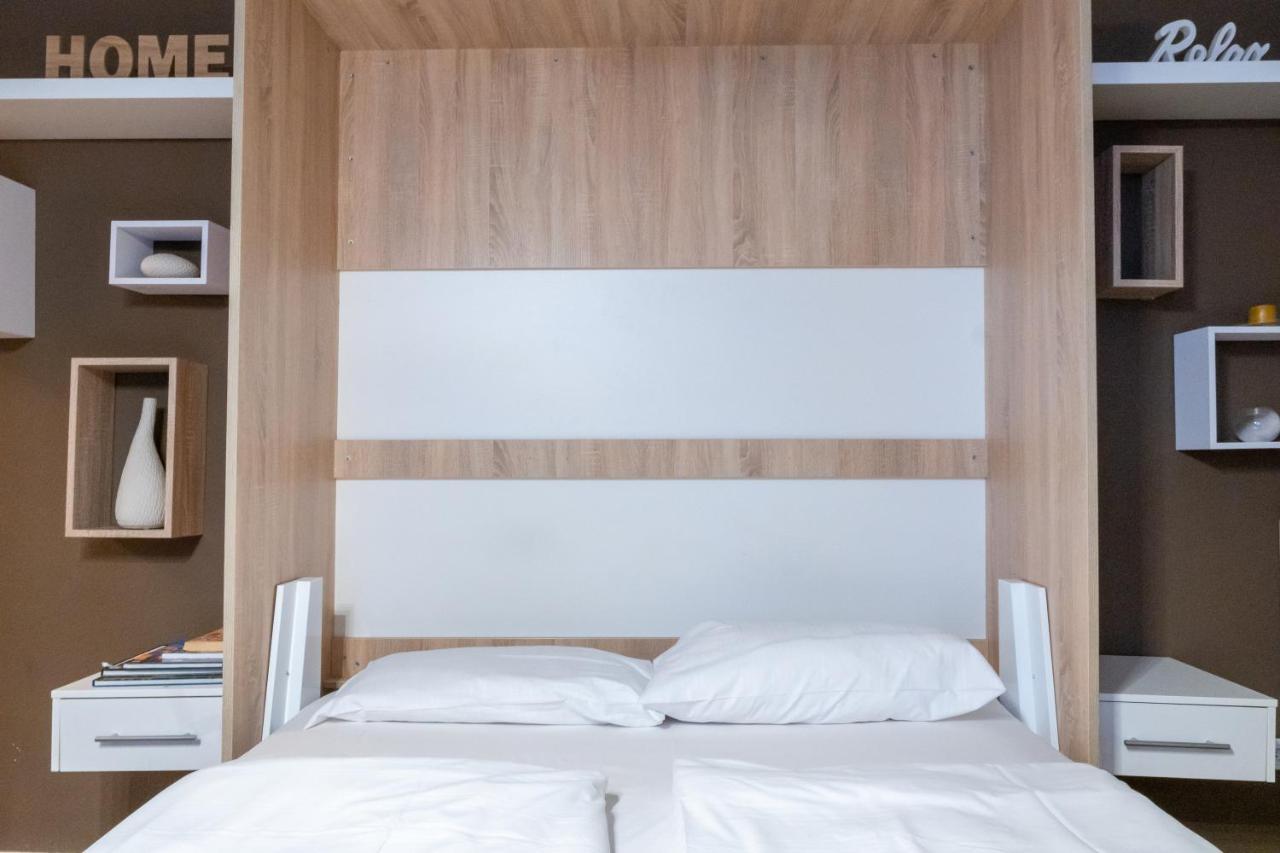 Apartment Upmarket Studio With Balcony In Friedrichshain